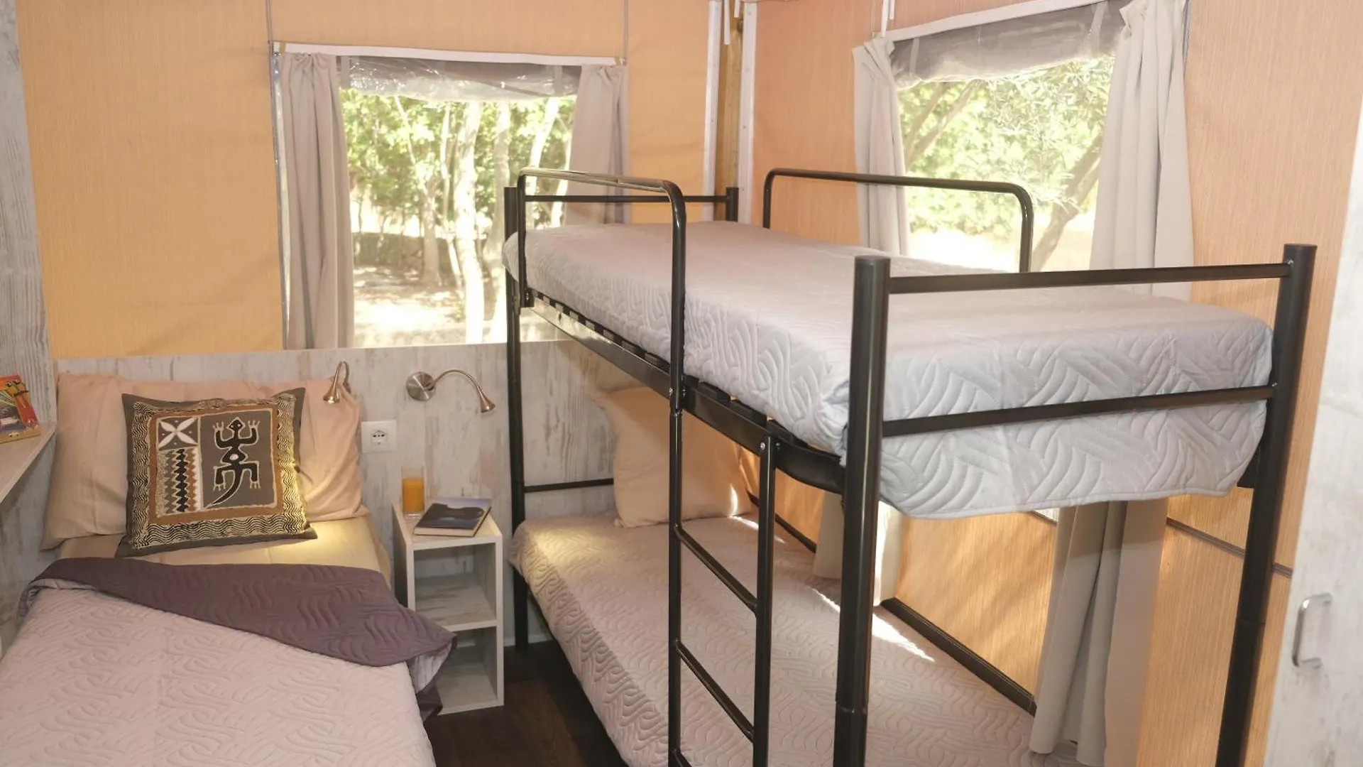 Villaggio Camping Torre Del Porticciolo Porto Conte 4*,
