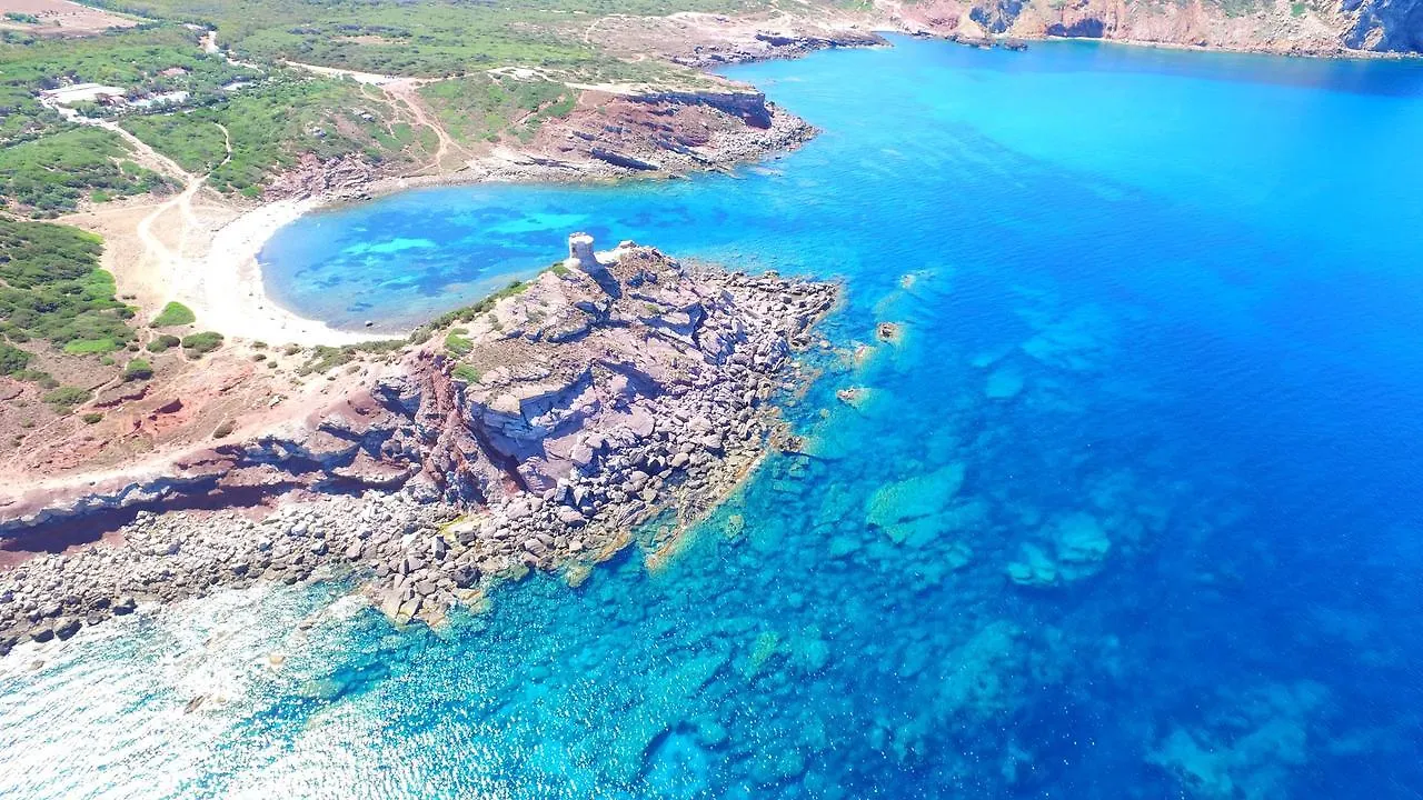 مكان تخييم Villaggio Camping Torre Del Porticciolo بورتو كونتي