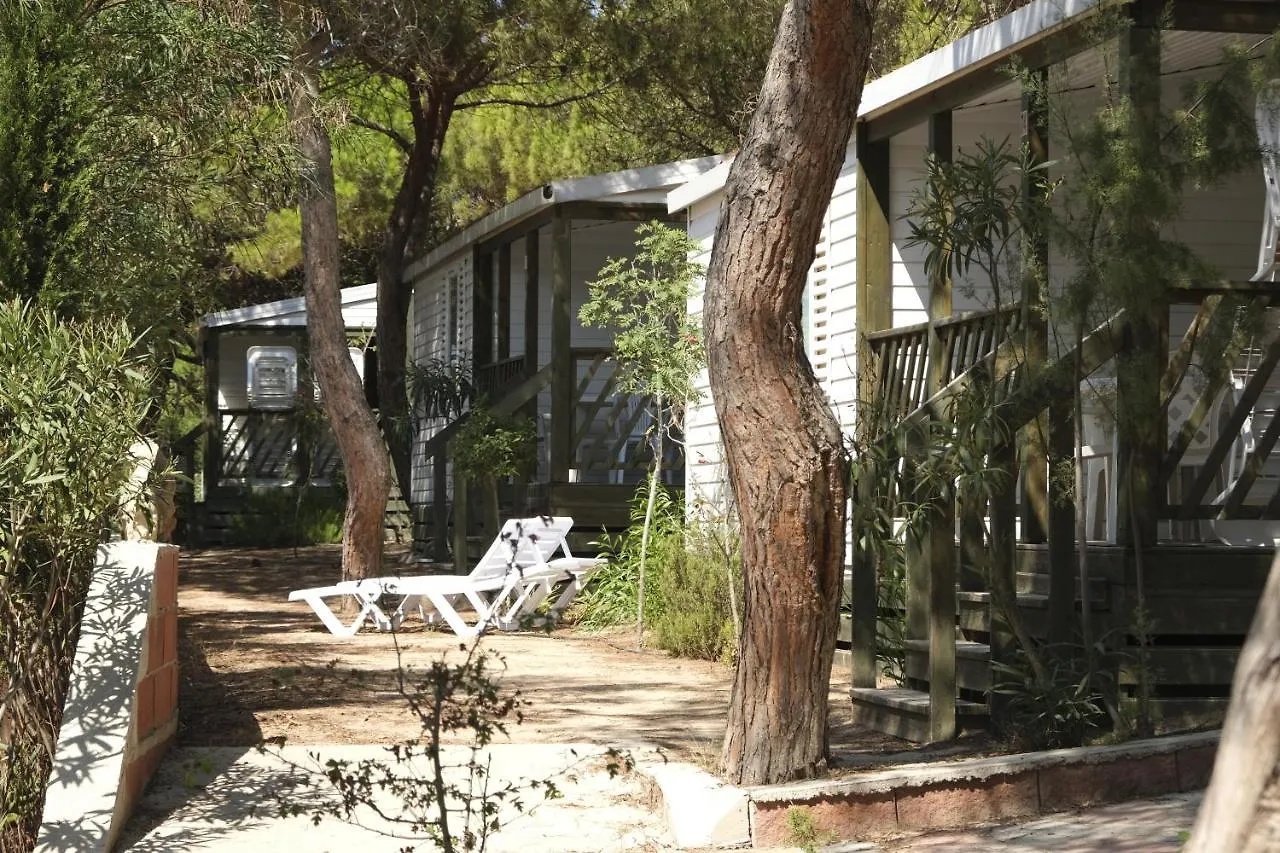 Villaggio Camping Torre Del Porticciolo بورتو كونتي إيطاليا